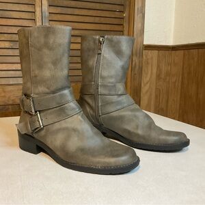 Ann KleinWomen's Lace Up Mid-Calf Buckle Boots in Taupe Gray